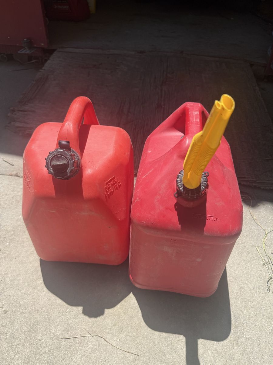 5 Gallon Gas Cans