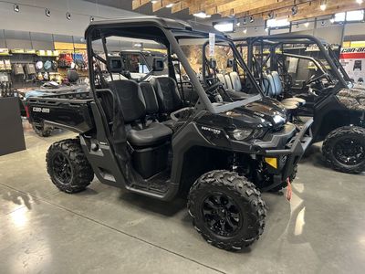 NEW 2025 Can-Am Defender XT HD9