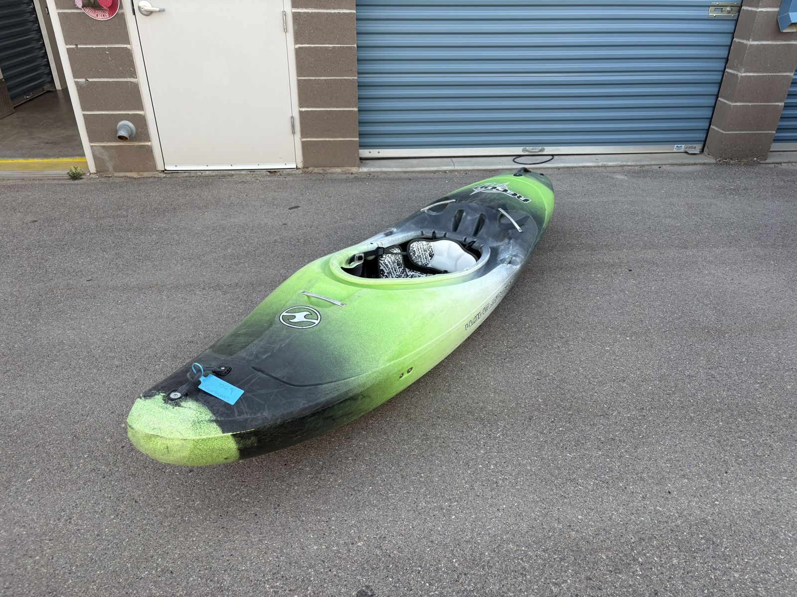 2016ish WaveSport Recon 93 Whitewater Kayak