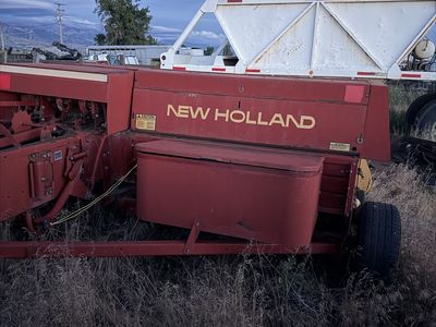 New holand bailer