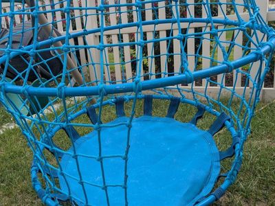 Hearthsong Blue Hugglepod Hanging Chair for Kids - Outdoor/Indoor, UsedGood Condition