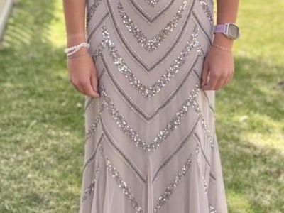 Adriana Papell beaded gown- formal - Homecoming - Prom - size 4