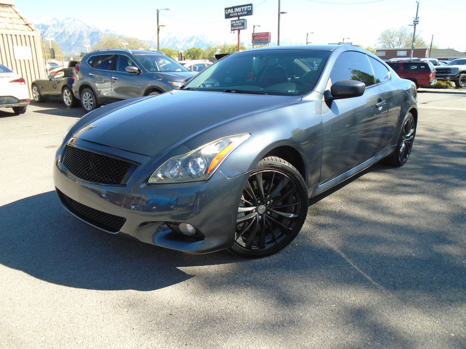 2013 INFINITI G37 x