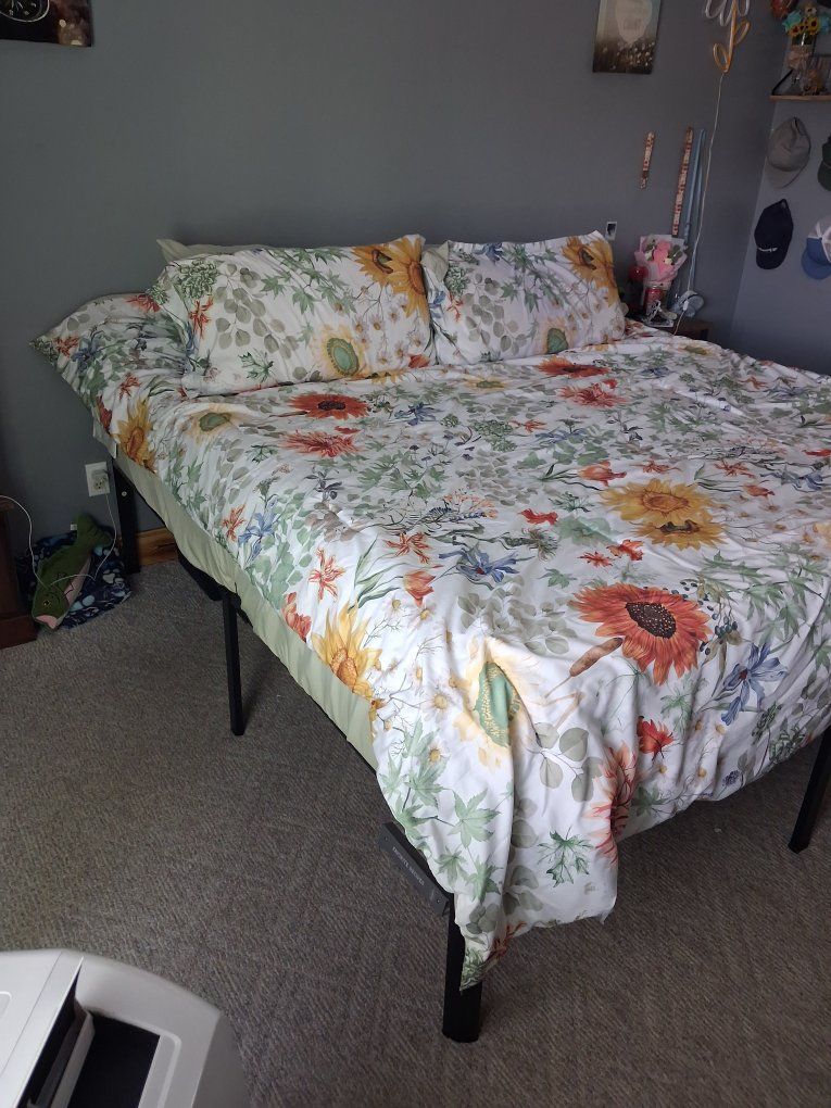 Main image 3