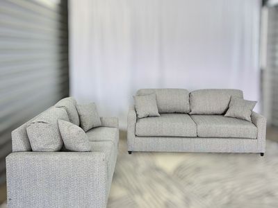 ️ ASHLEY SOFA + LOVESEAT SET – FINAL PRICE DROP – MUST GO THIS WEEKEND! ️