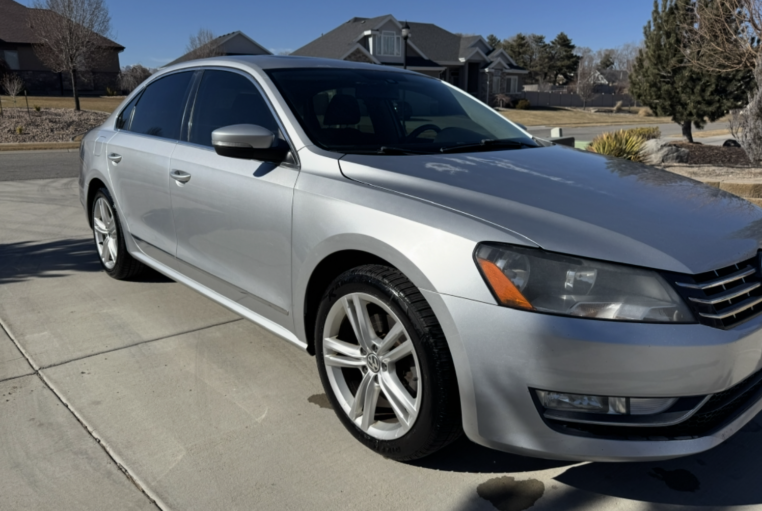 2014 VOLKSWAGEN PASSAT 2.0L TDI SEL Premium