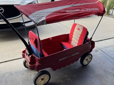 Radio Flyer Wagon with Canopy
