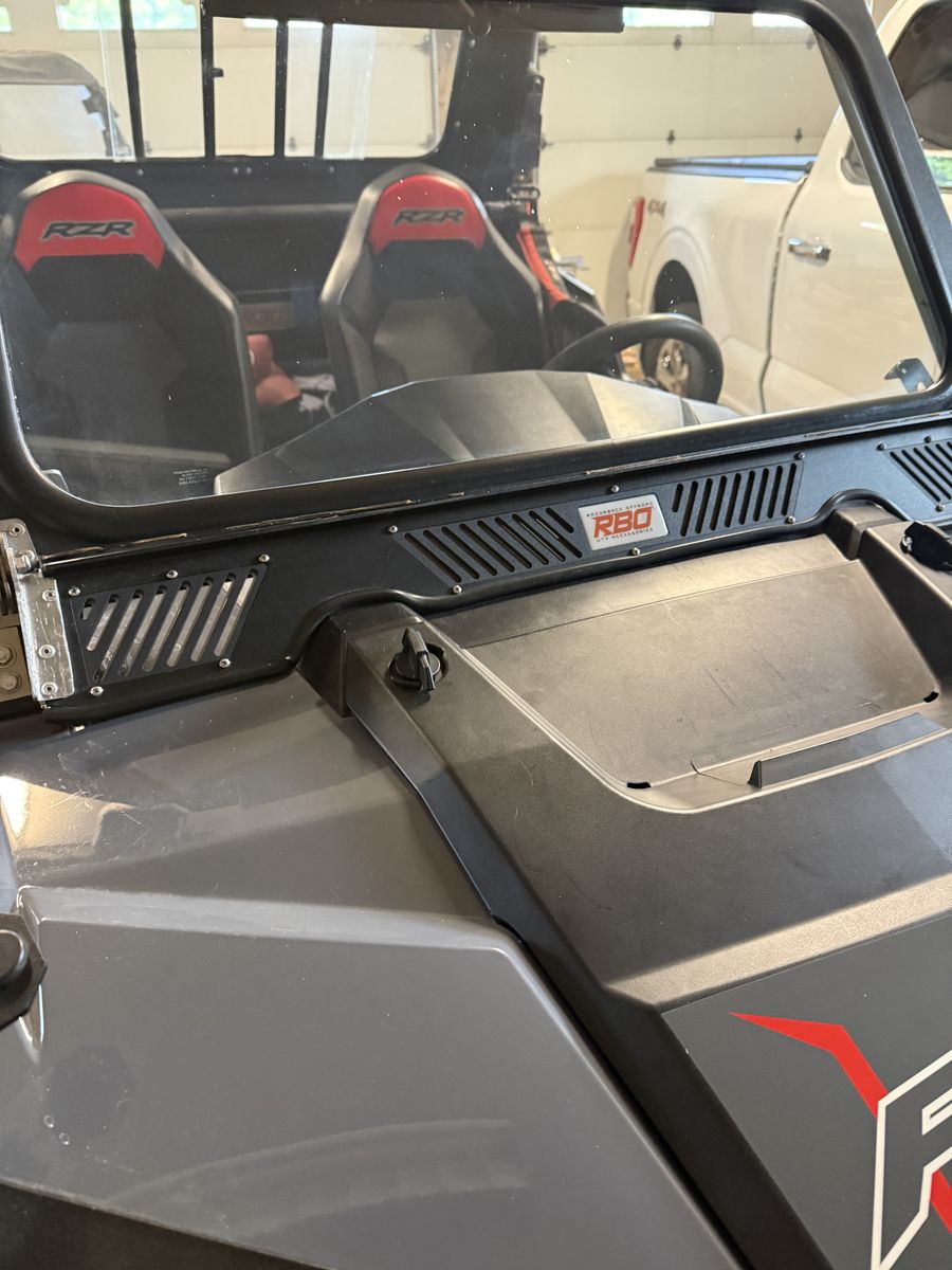 Main image 6