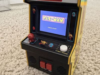 Mini Retro Arcade Game: Pac-Man