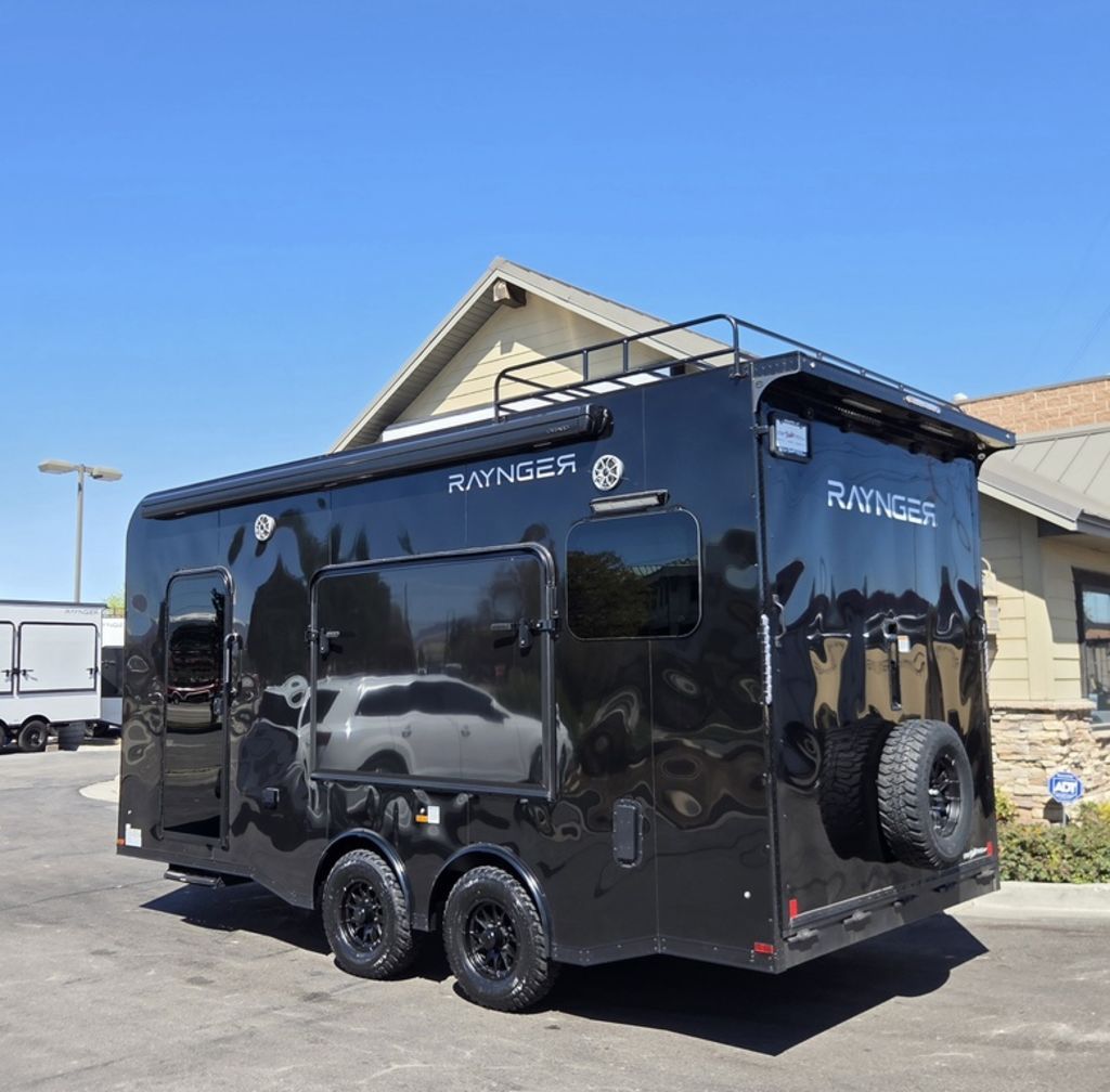 8x18 / 8.5x18 10K Toy Hauler Travel Trailer Fridge/Microwave TRIPLE TENT!!! Raynger 2026