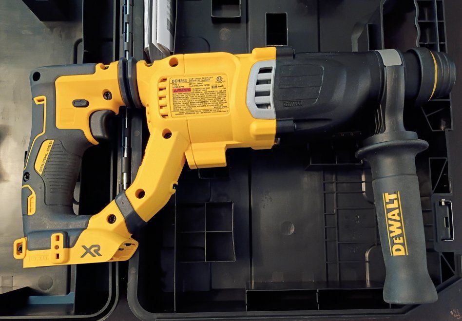 New DeWalt DCH263 Hammer Drill
