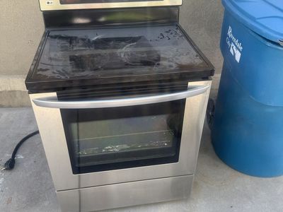 LG Stove