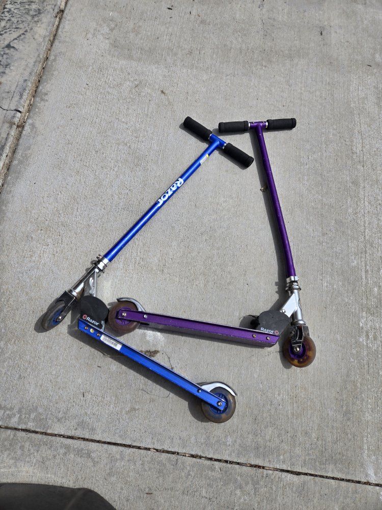 2 Razor Kick Scooters - Blue & Purple