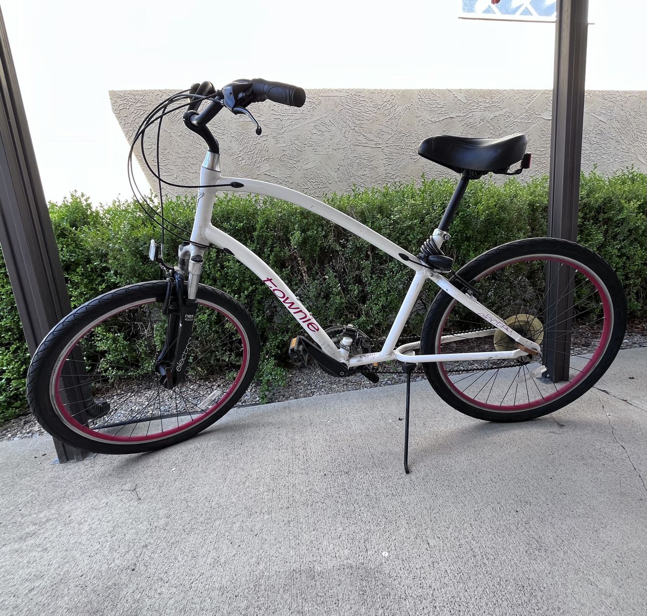 His and Hers Townie Bicycles for sale