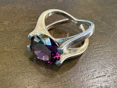 Unique Sterling Silver Ring w/ Large Purple Stone