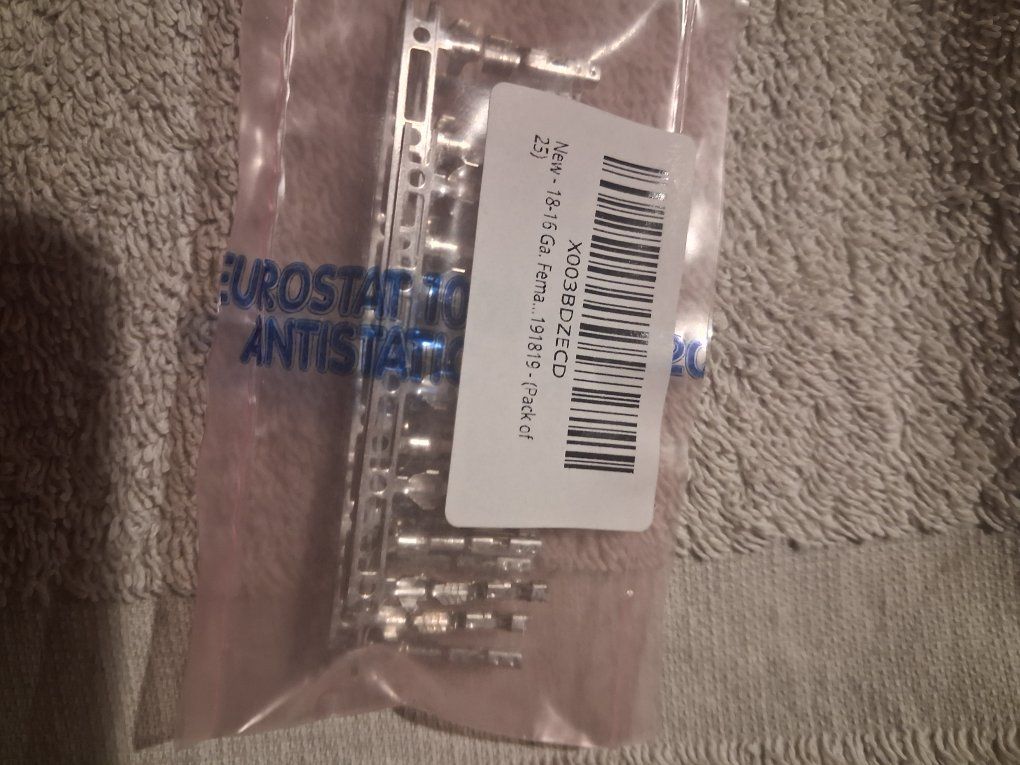 25-pack of 18-16 Gauge Female Quick Disconnect Terminals
