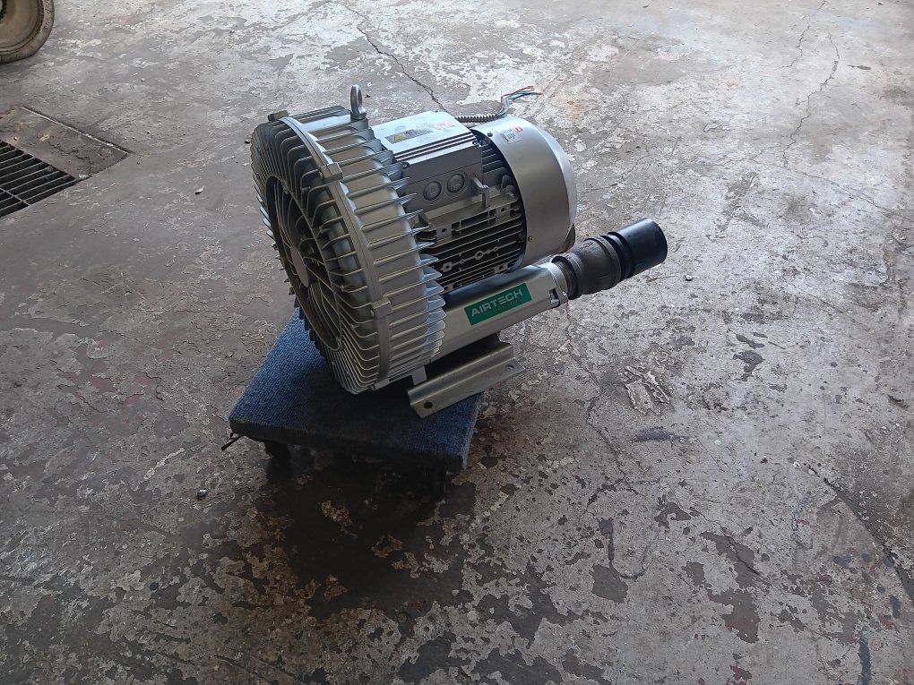 Main image 6