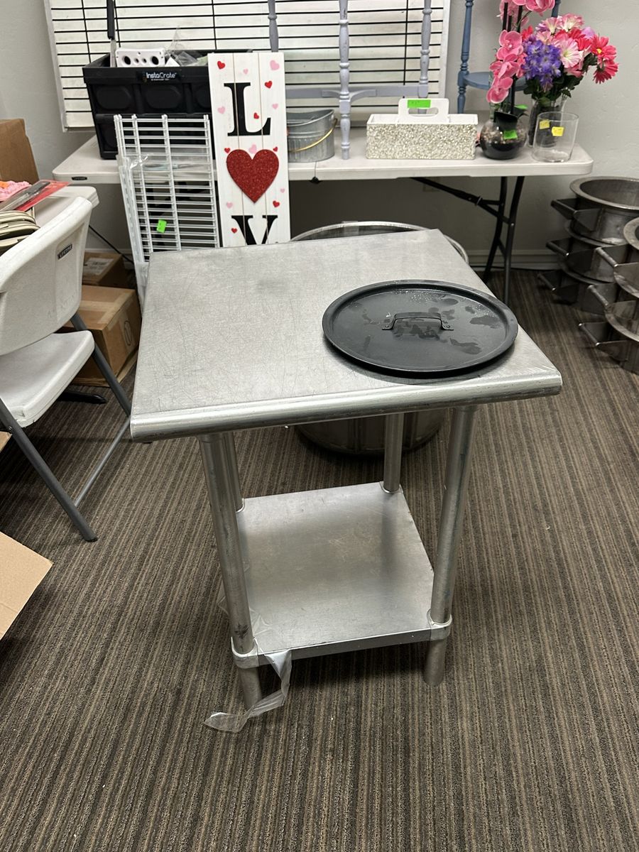 Stainless Steel Commercial Prep Table - 24"x24"x34"