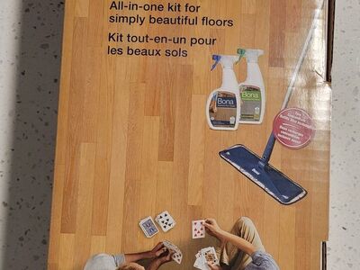 BRAND NEW ALL IN ONE FLOOR CLEANING KIT