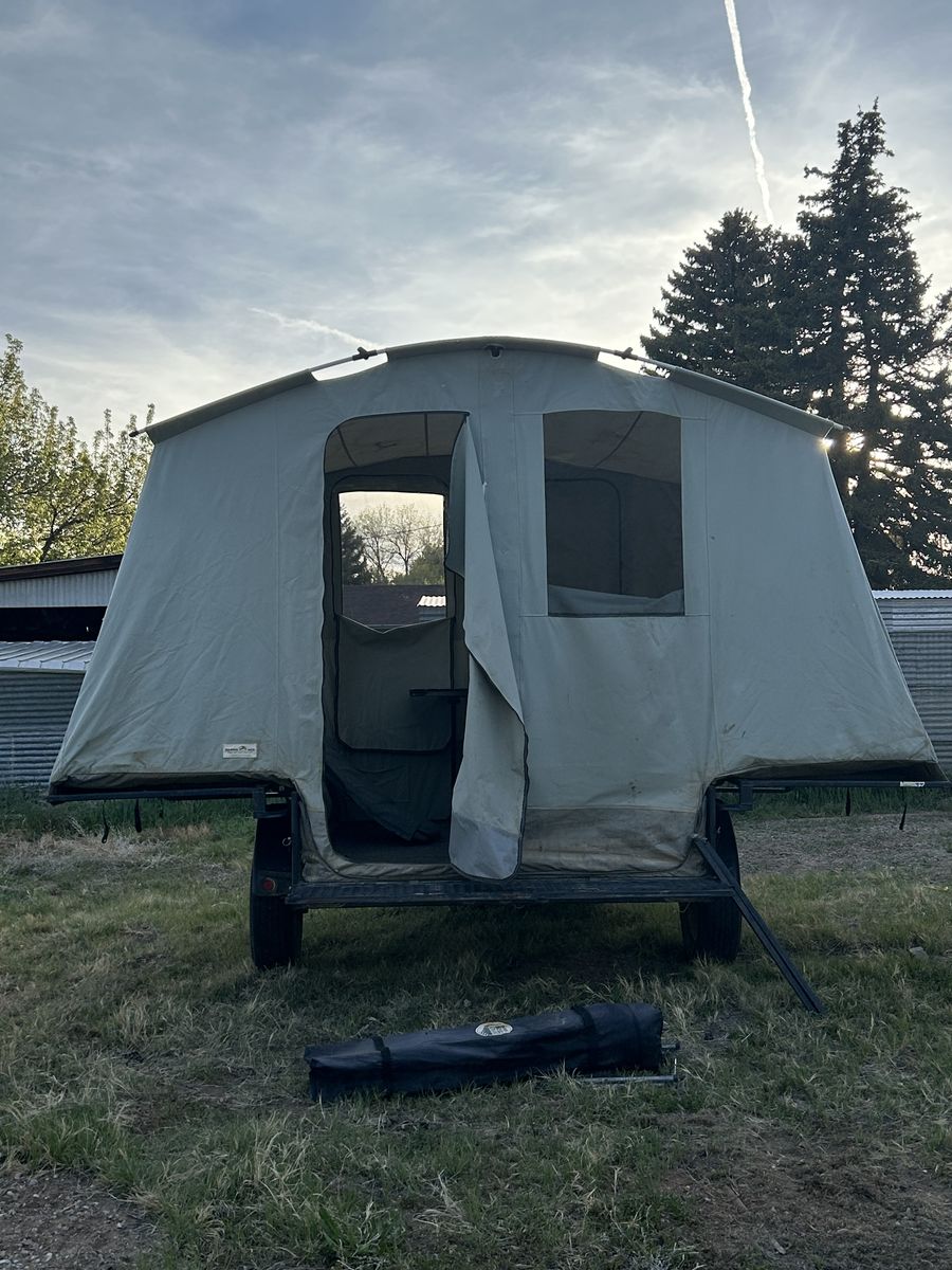 Jumping Jack Tent Trailer