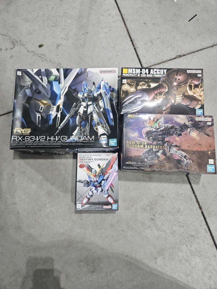 Bandai Gundam Model Kit Lot: RG Hi-V, HG Acguy, MGSD Barbatos, SD Destiny