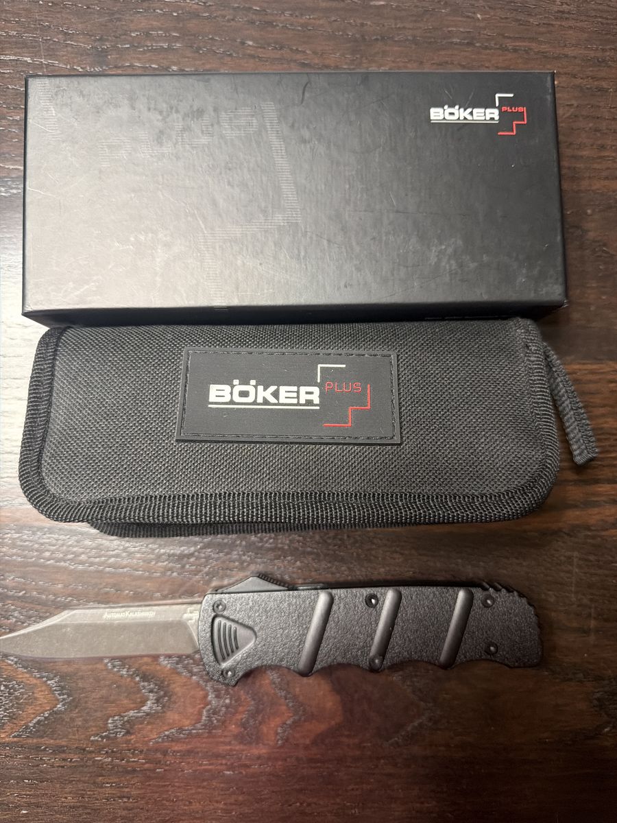 Boker OTF Knife NIB