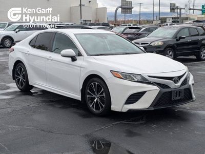 2019 Toyota Camry SE
