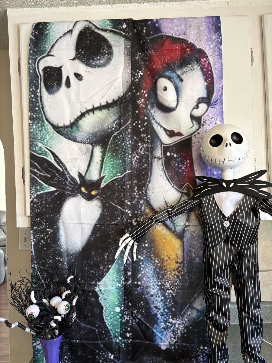 Nightmare before Christmas and Halloween decoration set ( Animated it all works great ) 