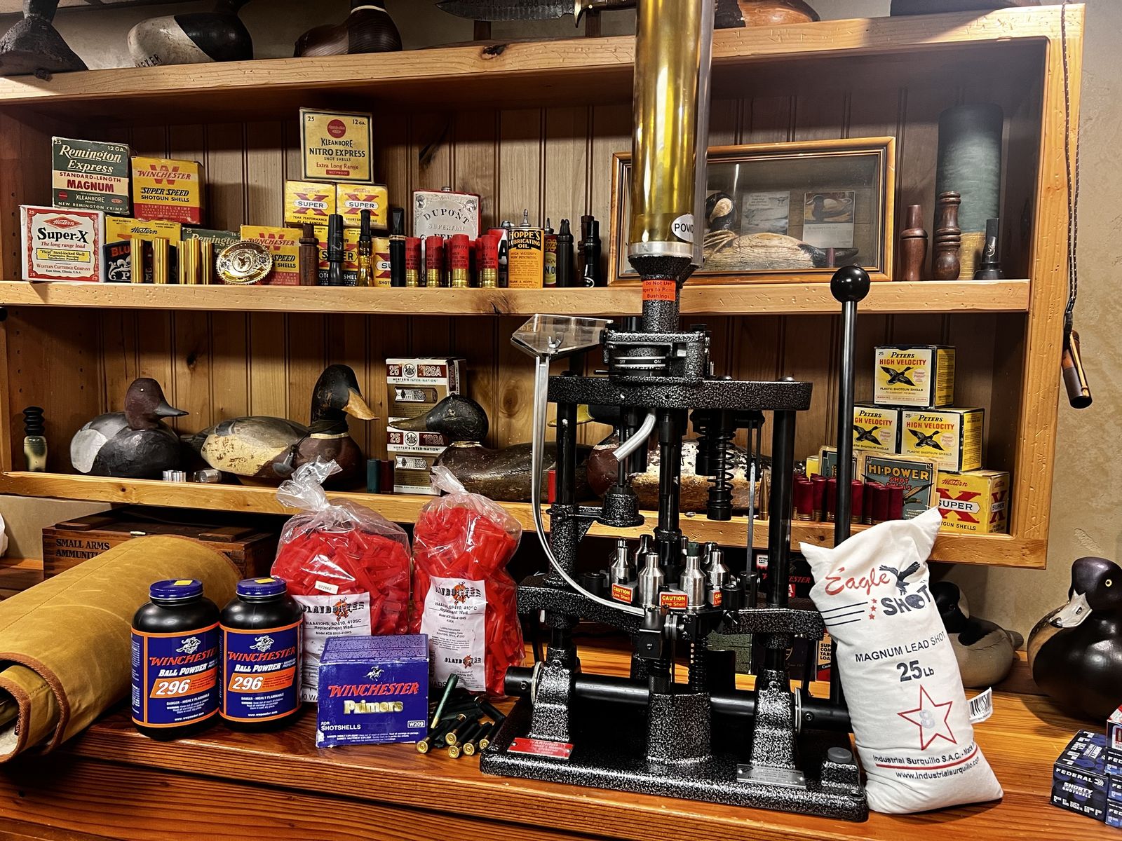 SHOTGUN SHELL LOADER