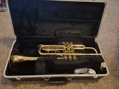 Bundy Trumpet with Guarantee