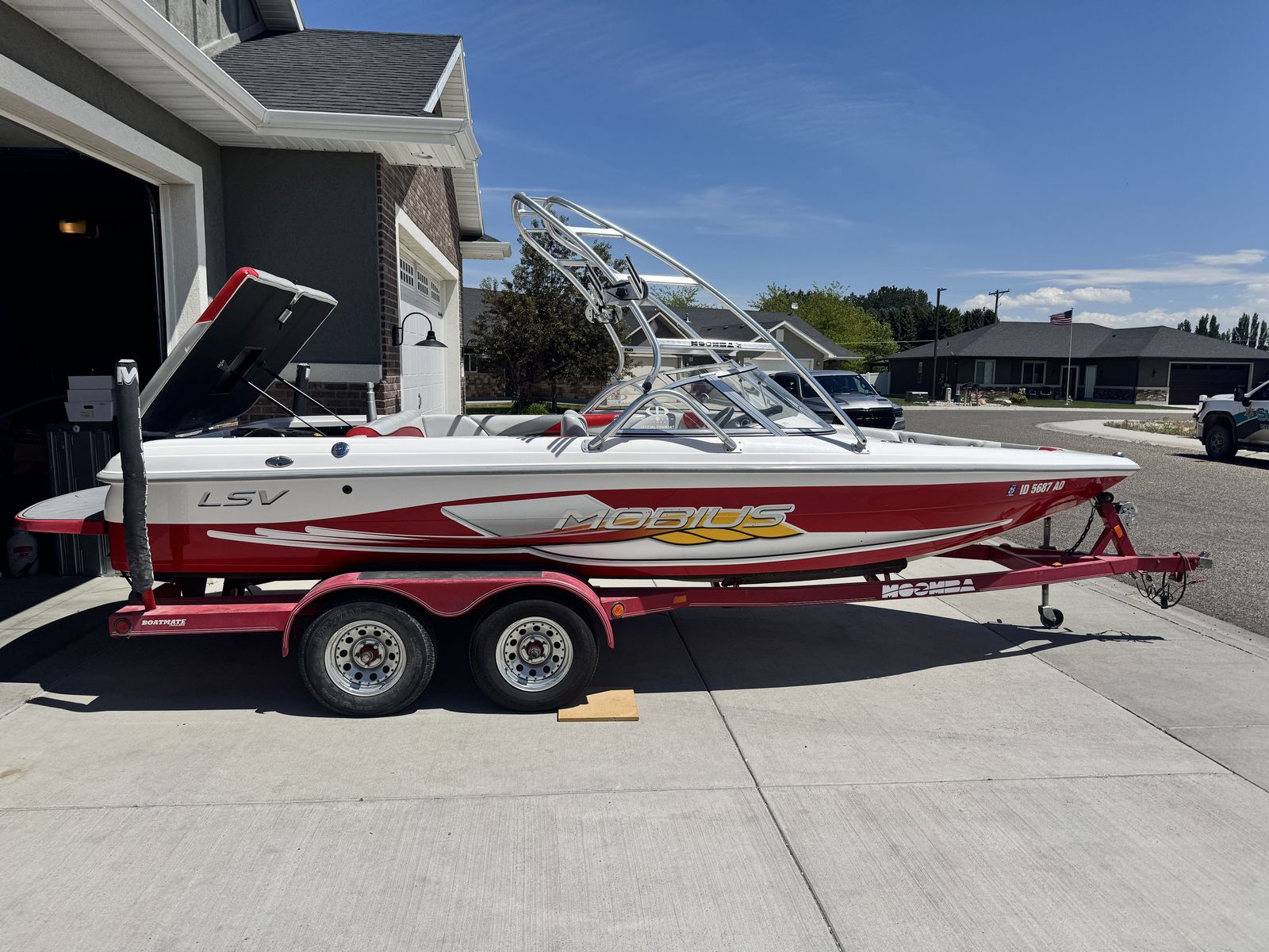 2002 Mobius LSV 20ft Boat/Moomba Trailer
