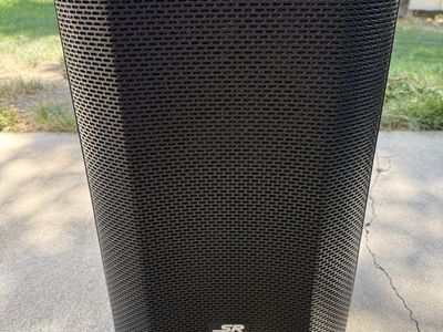 Stage Right PA Powered Speaker 1200 Watts with Bluetooth.