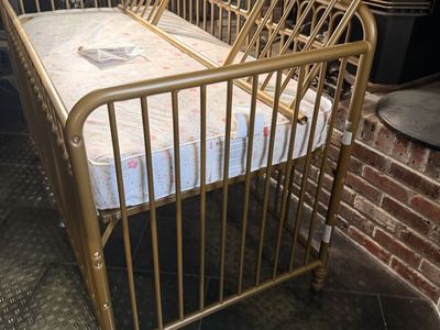 Crib/day bed