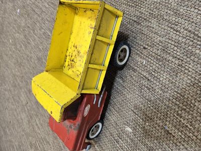 Tonka mighty red dump truck toy vintage antique