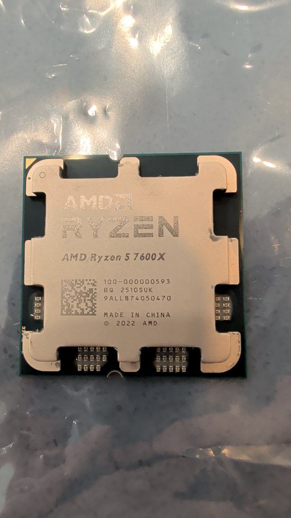 AMD Ryzen 5 7600X Desktop Processor AM5