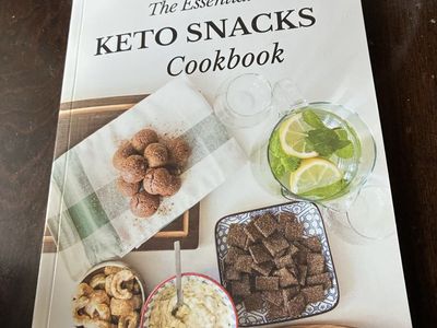 The Essential Keto Snacks Cookbook - Healthy Low-Carb Recipes for Everyday Snacking