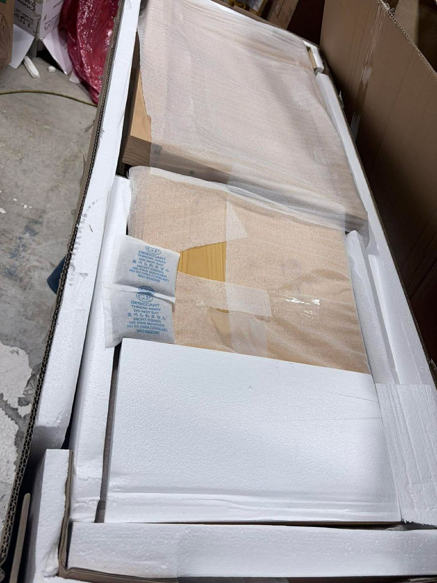 Main image 6