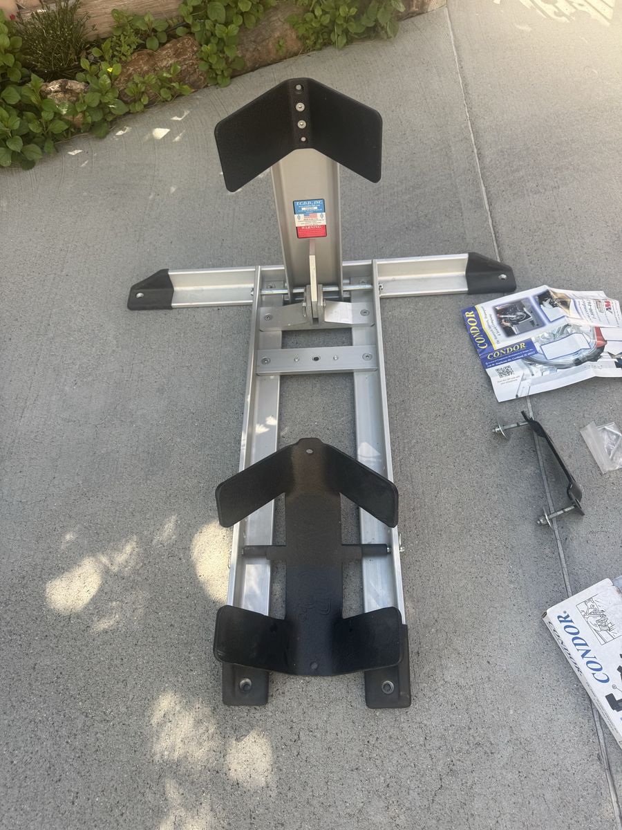 Condor motorcycle chock / like new