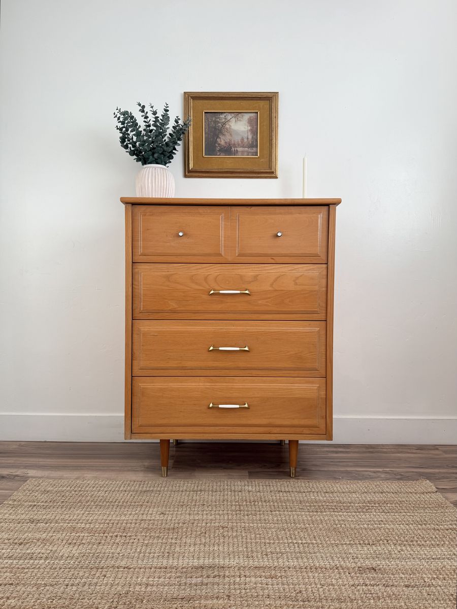 Main image 7