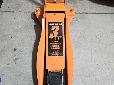 Daytona 3 Ton Low Profile Long Reach Floor Jack Orange