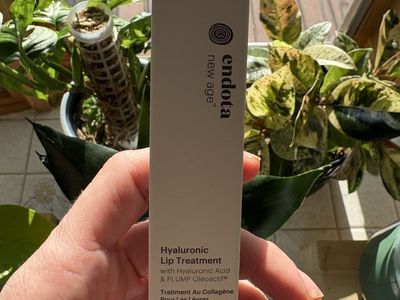 Endota New Age Hyaluronic Lip Treatment with Hyaluronic Acid & PLUMP Oléoactif® 15g