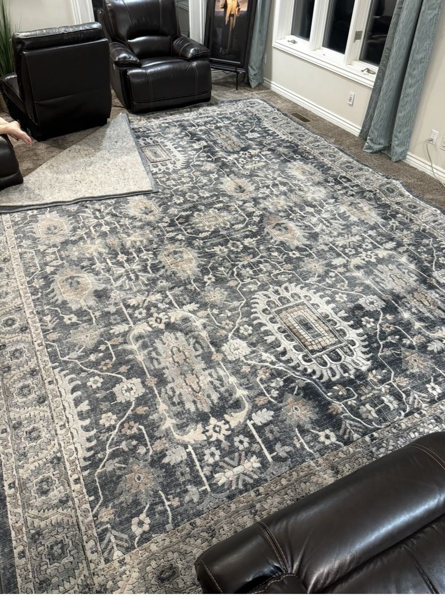 Area Rug 11’6” x 15”