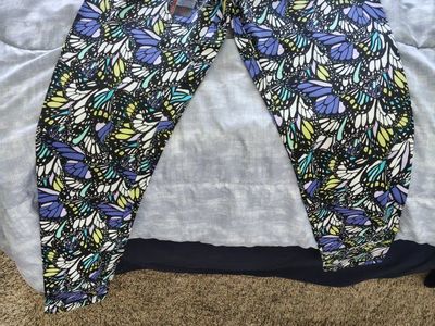 Womens size medium ankle leggings
