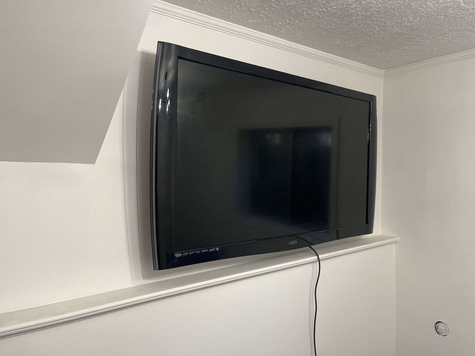 VIZIO Smart TV 43-inch Black LED HD Television