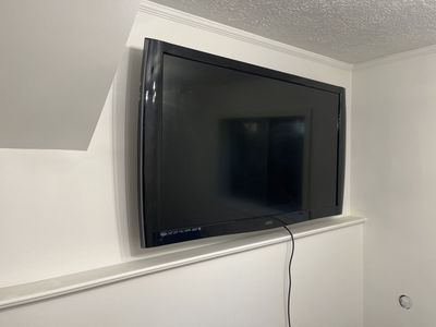 VIZIO Smart TV 43-inch Black LED HD Television
