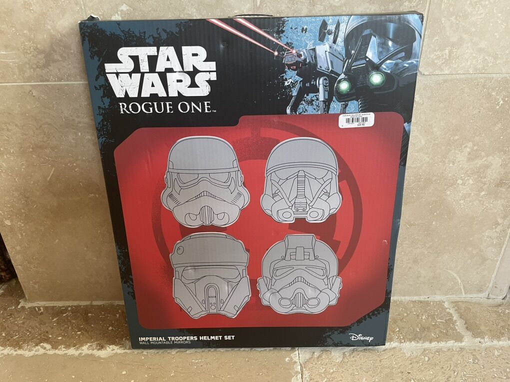 New In Box Set Of 4 Star Wars Helmet Mirrors