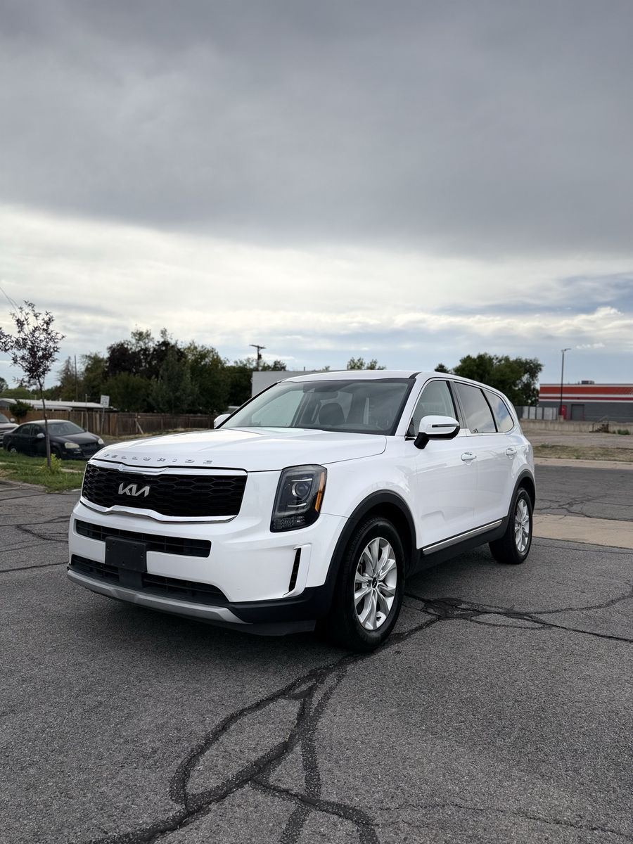 2022 Kia Telluride LX