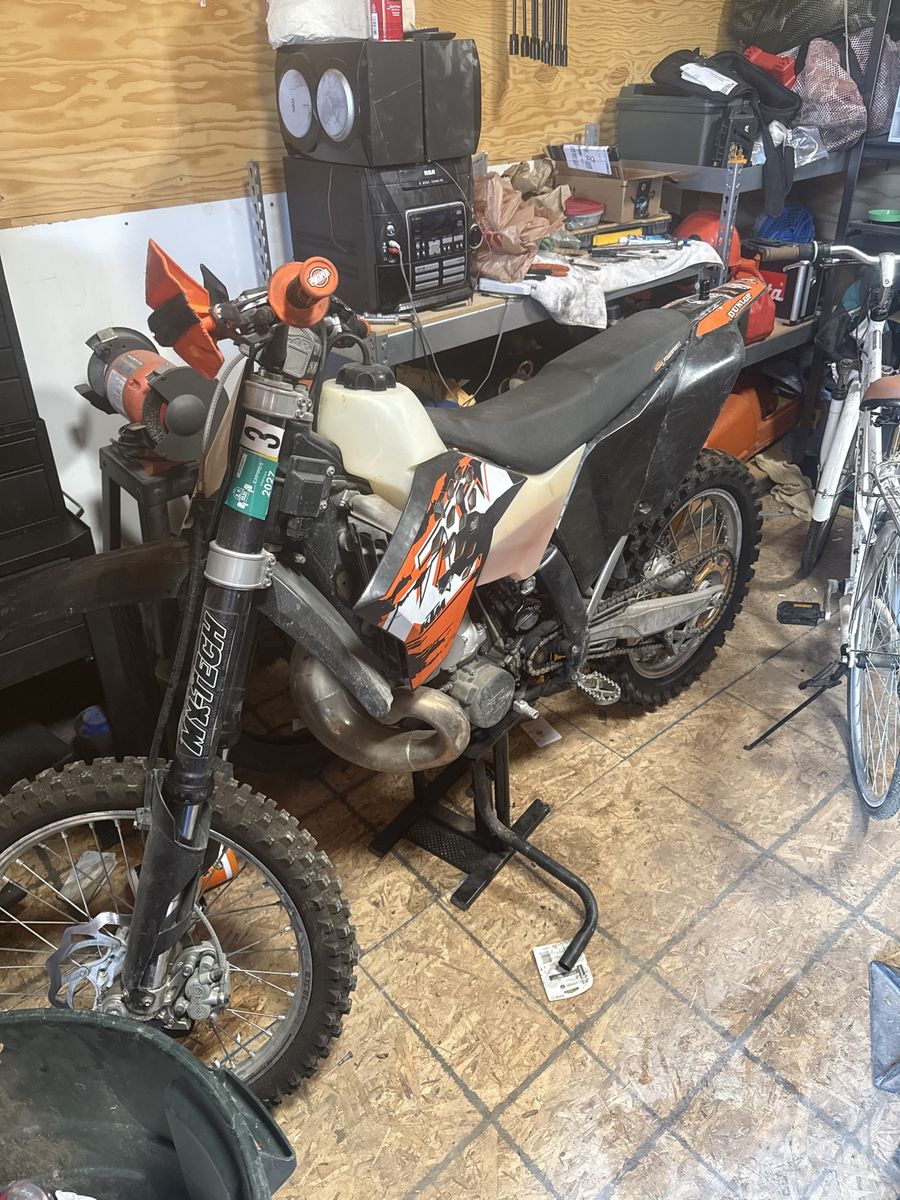 2008 KTM 250 SX Dirt Bike - Lightly Used - Trade for 35hp+ PTO Tractor or Cash