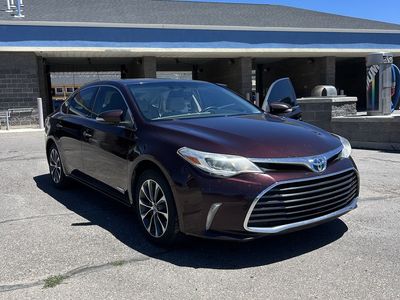 2016 Toyota Avalon XLE Premium Hybrid Sedan 4D