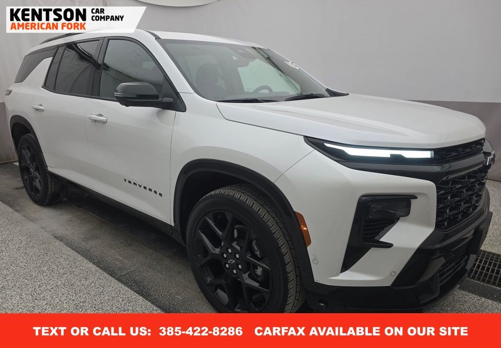 2025 Chevrolet Traverse RS